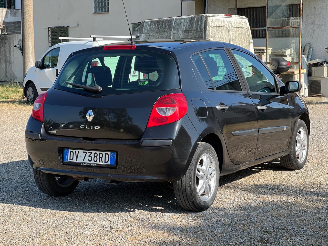 Renault Clio 1.2 16V 5 porte Le Iene