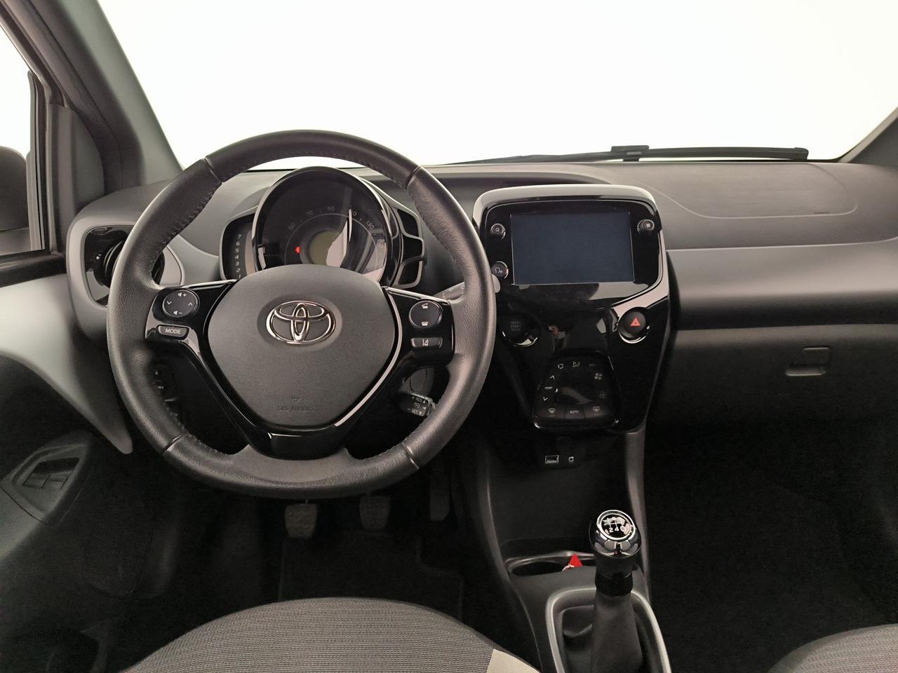 Toyota Aygo 5p 1.0 x-clusiv 72cv