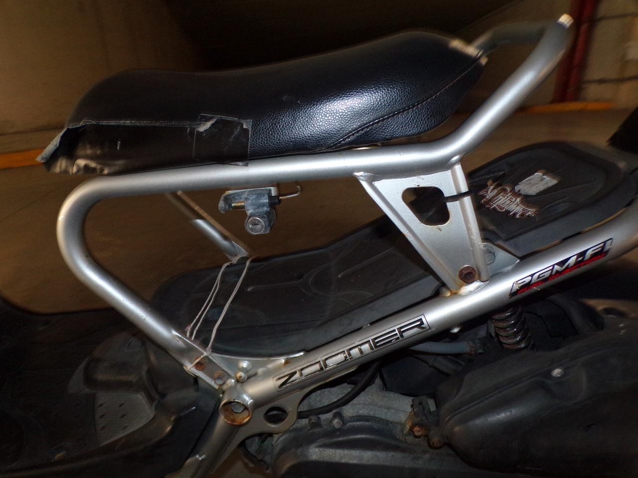 SCOOTER HONDA ZOOMER 50 4T DEL 2005 57.200 KM MOTORE SOSTITUITO NEL 2023