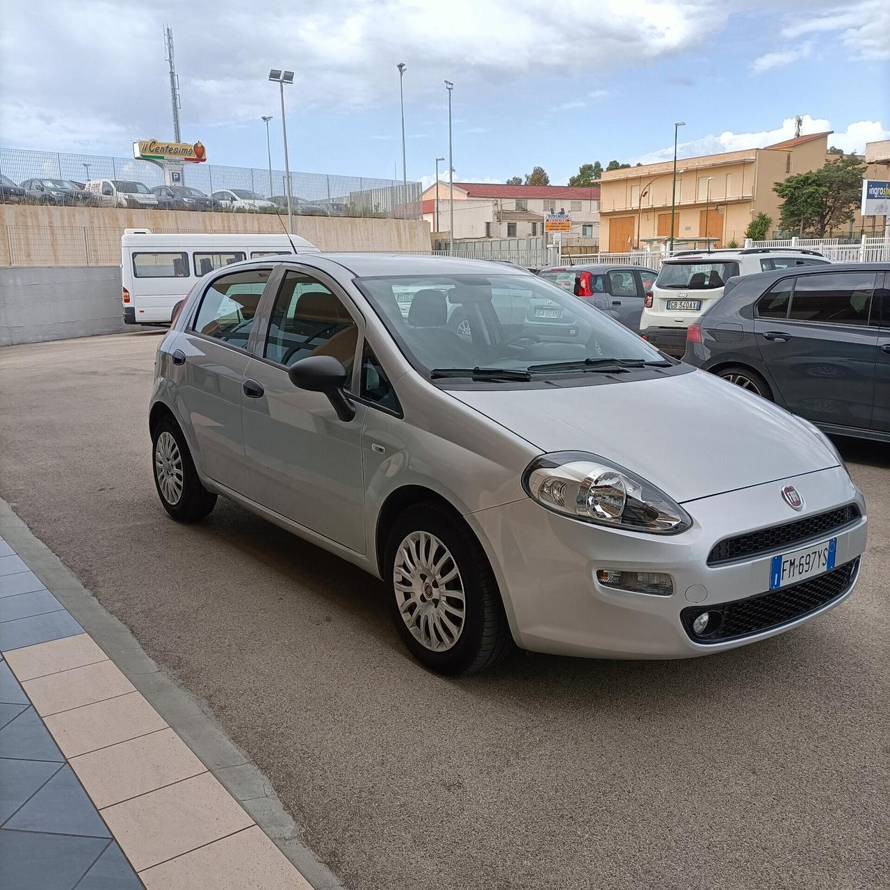 Fiat Punto 1.3 MJT II 95 CV Street