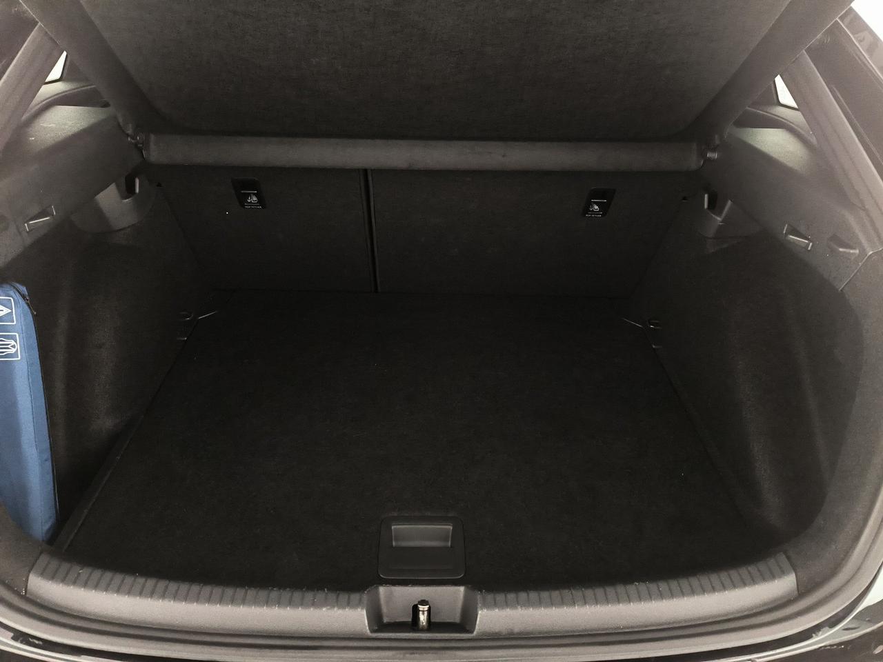 Volkswagen Taigo 1.0 tsi r-line 115cv