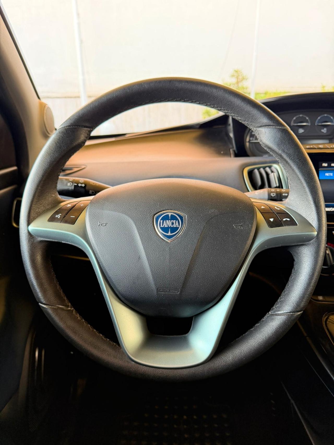 LANCIA YPSILON 1.0 HYBRID PLATINO **PREZZO REALE**