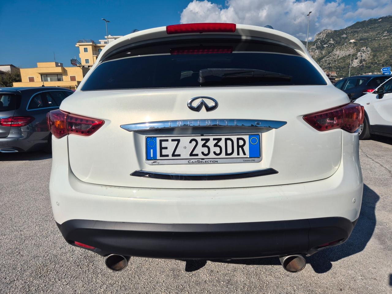 Infiniti QX70 3.0 diesel V6 AT S Premium