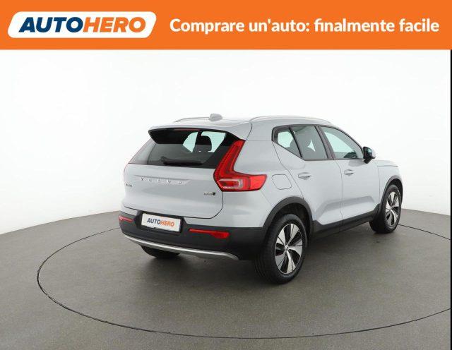 VOLVO XC40 D3 AWD Momentum Pro