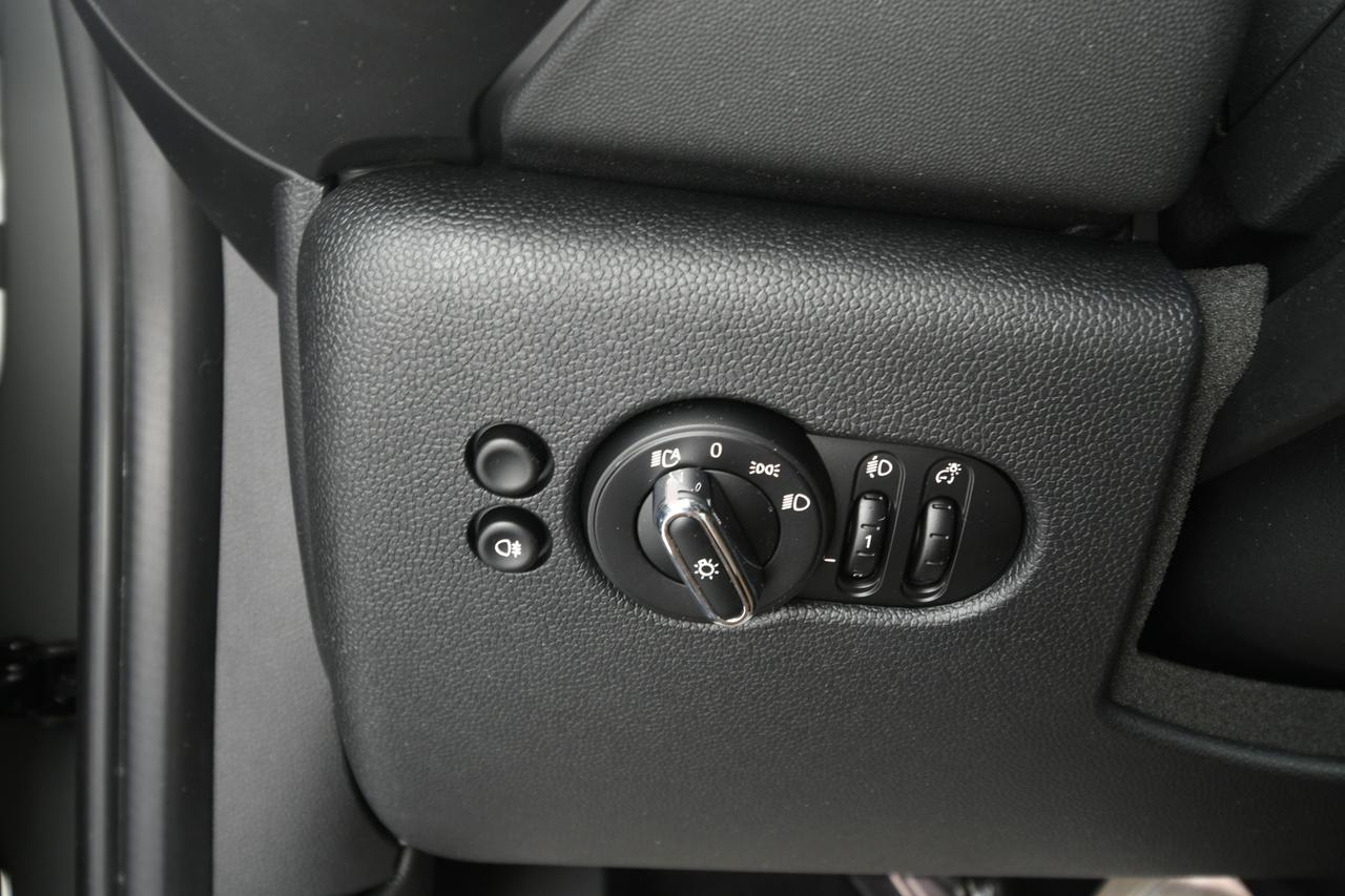 MINI Mini 3p Cooper SE Classic auto NEOPATENTATI+APPLE CARPLAY+LED