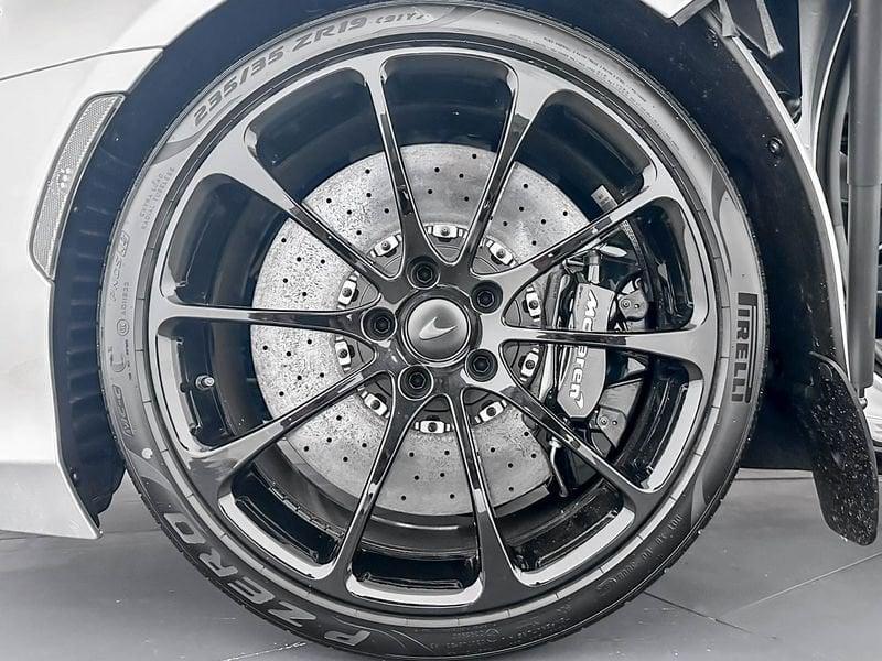 McLaren Artura Artura Spider MY25 - McLaren Milano
