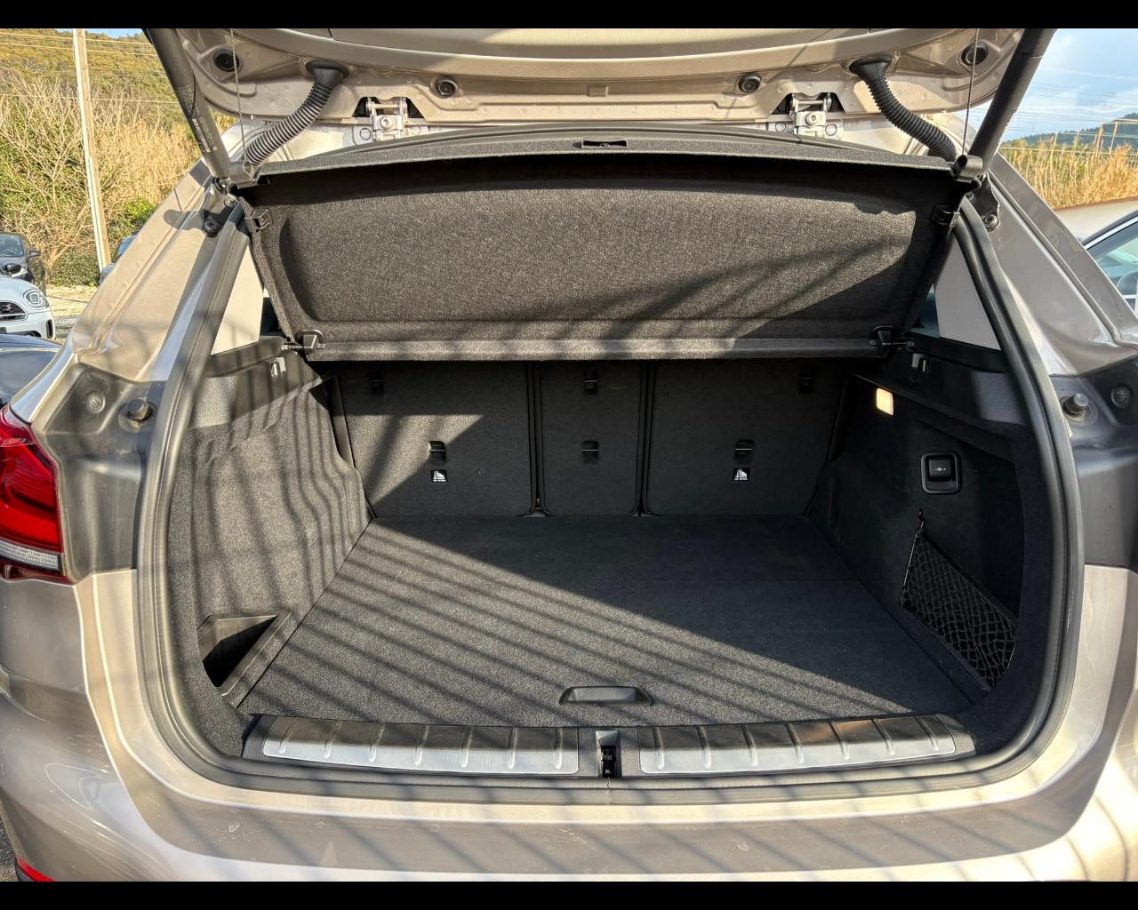 BMW X1 (F48) - X1 sDrive18d Sport