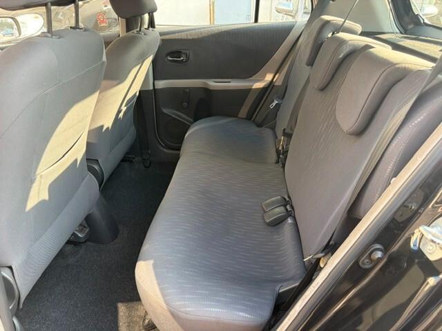Toyota Yaris 1.3 5 porte NEOPATENTATI