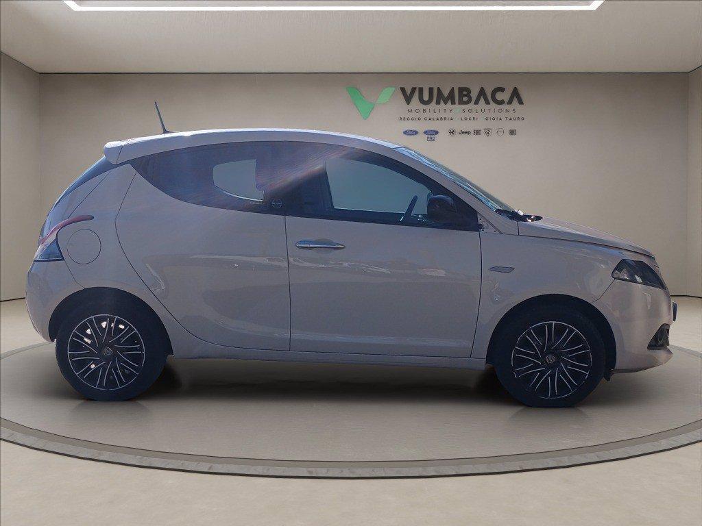 LANCIA Ypsilon 1.0 firefly hybrid Gold s&s 70cv del 2021