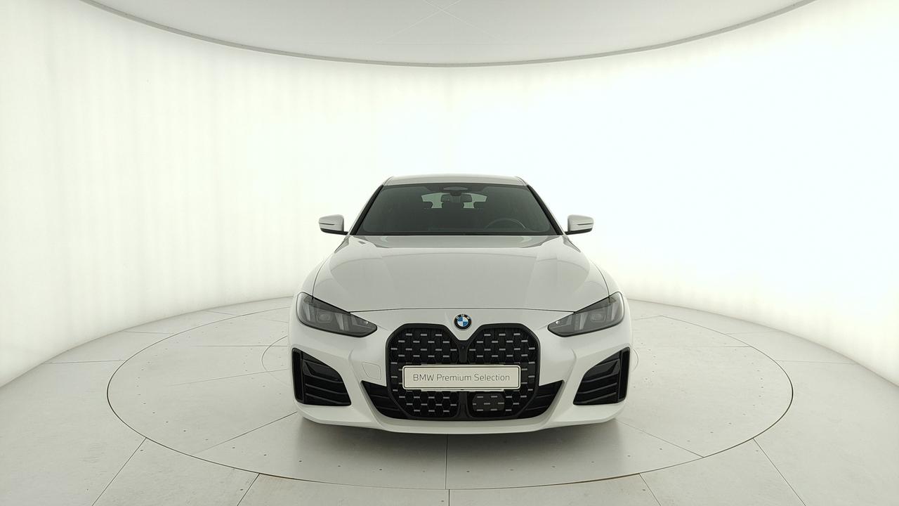 BMW Serie 4 G26 LCI 2024 Gran Coupe - 420d Gran Coupe mhev 48V xdrive MSport Pro auto