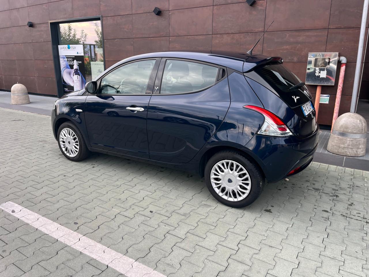 Lancia Ypsilon 1.2 69 cv Silver solo 30.000 km
