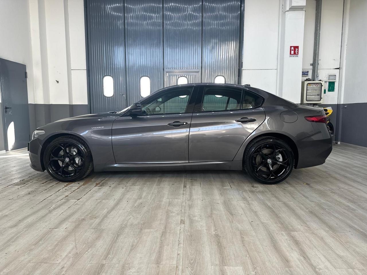 Alfa Romeo Giulia 2.2 Turbodiesel 210 CV AT8 AWD Q4 Veloce