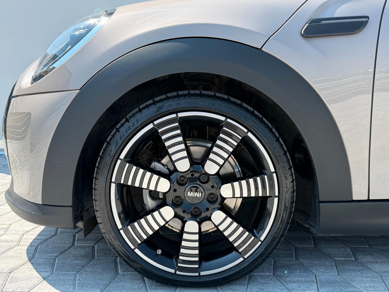 Mini 1.5 Cooper Yours Trim