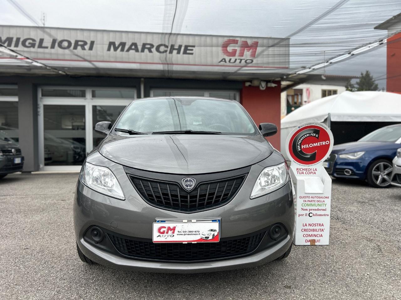 Lancia Ypsilon 1.0 firefly hybrid Silver Plus s&s 70cv