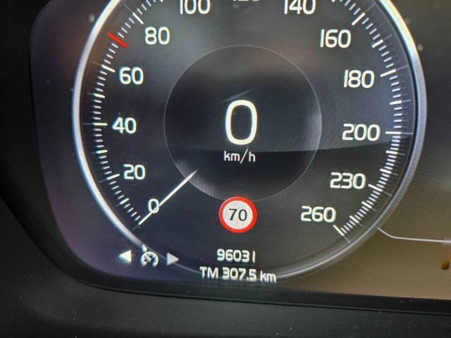 VOLVO XC40 B4 AWD automatico Plus IN ARRIVI !!!!