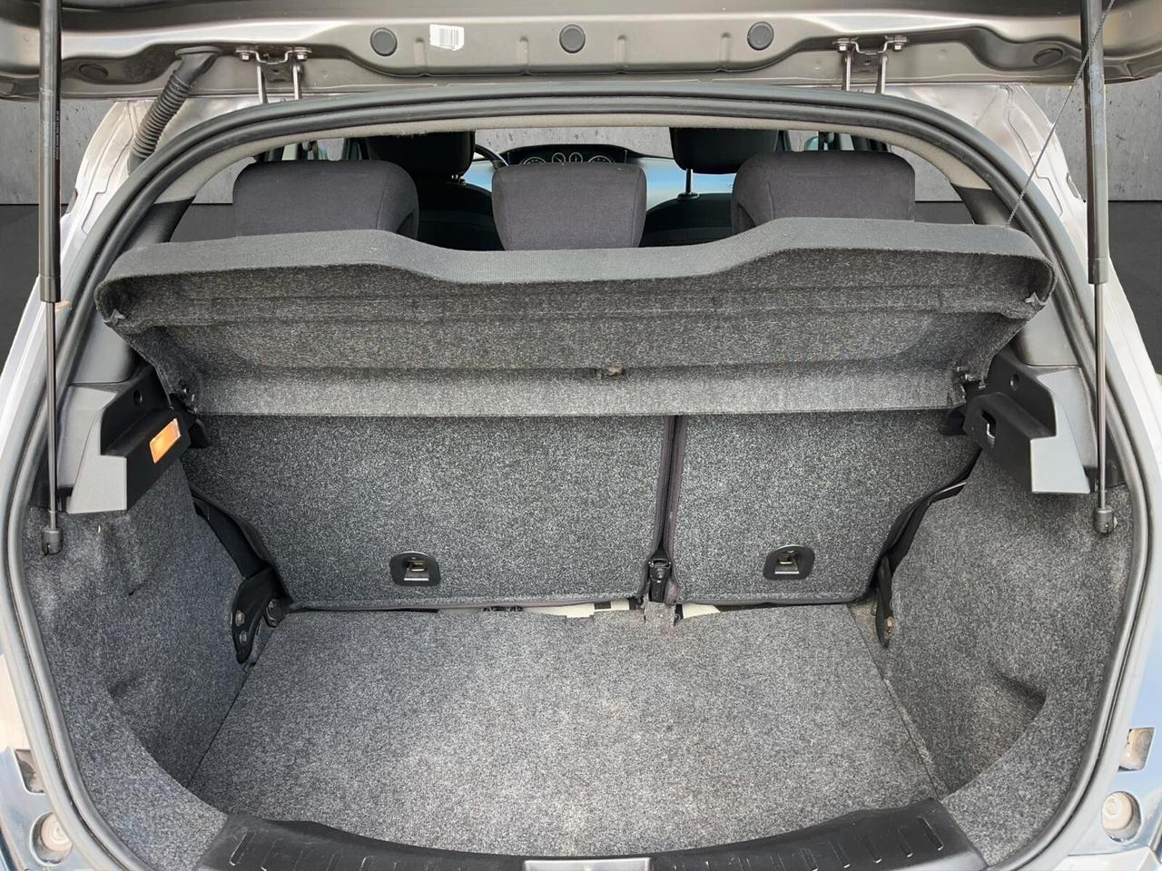 Lancia Ypsilon 1.2 69 CV 5 porte S&S Silver