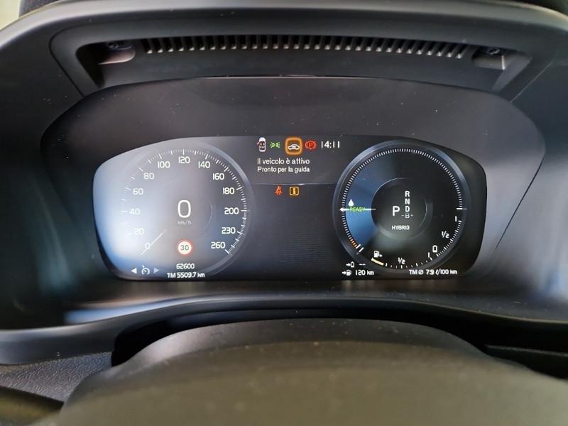 VOLVO XC40 T5 Plug-in Hybrid auto Recharge Inscription Expression
