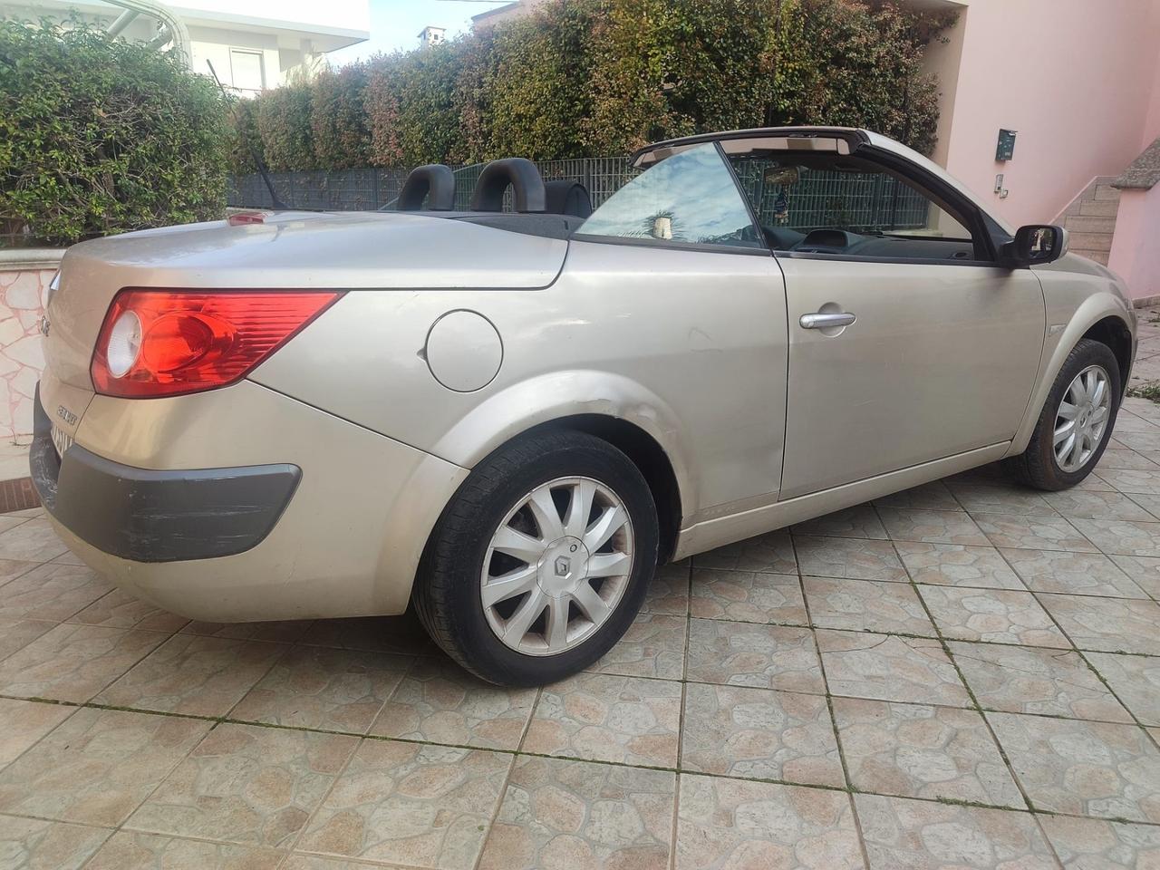 Renault Megane Mégane C-C 1.6 16V Exception cabrio