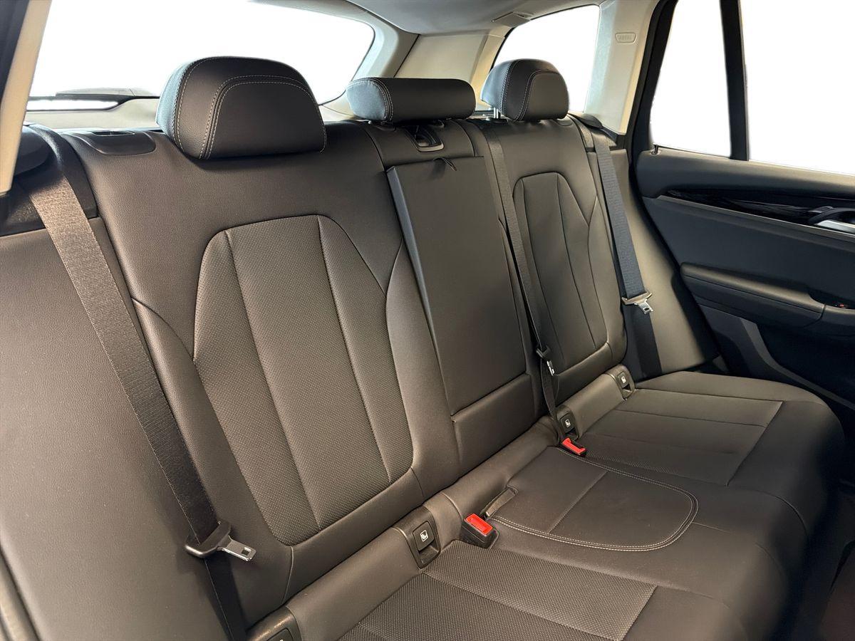 BMW X3 xdrive20d mhev 48V auto