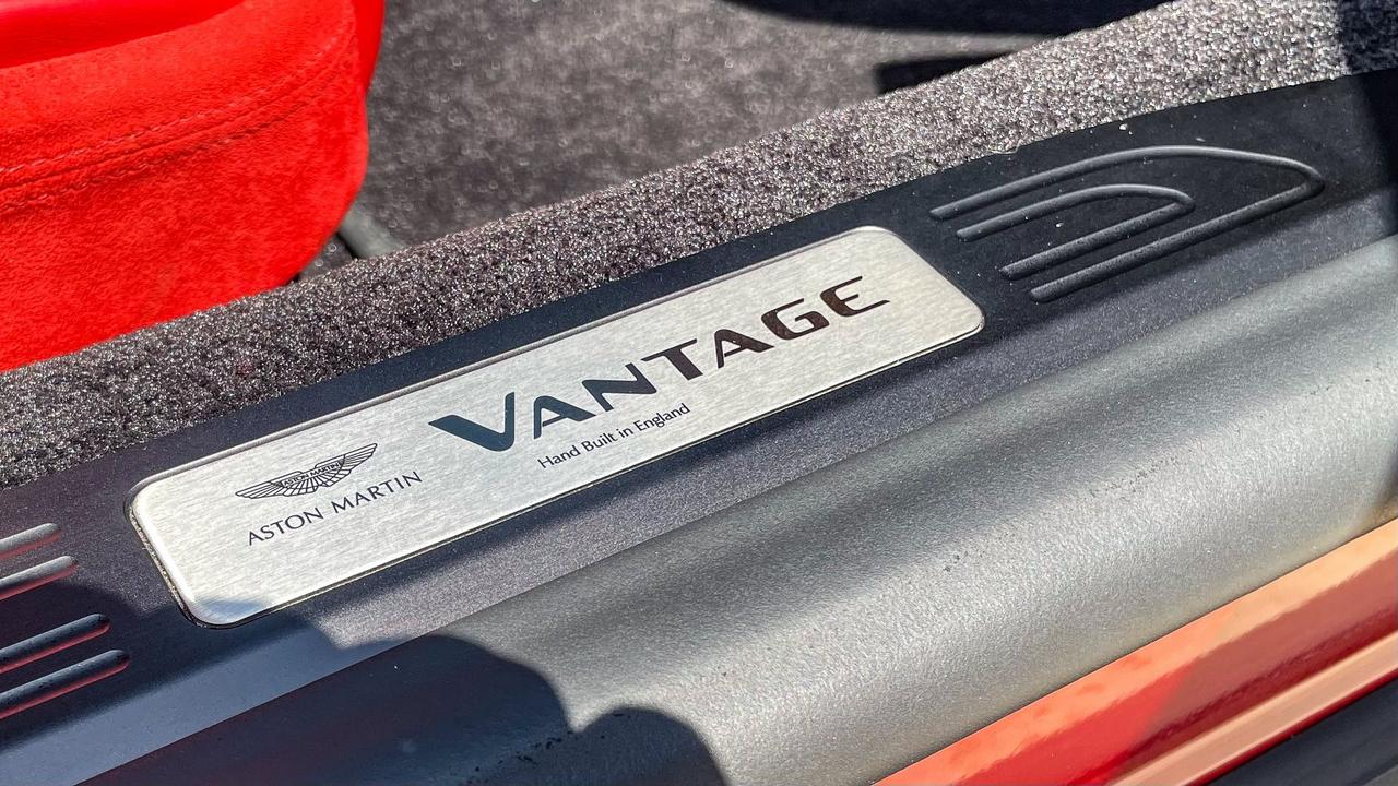 ASTON MARTIN Vantage Coupe 4.0 V8