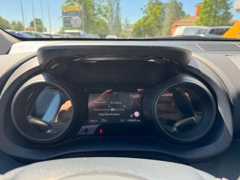 Toyota Yaris Hybrid Trend MY22