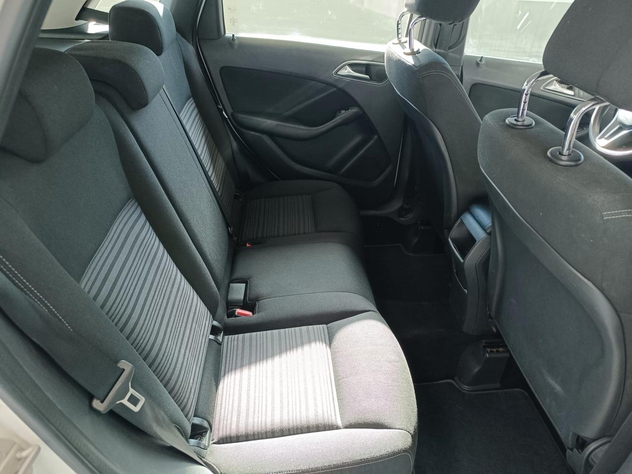 Mercedes-benz B 180 CDI BlueEFFICIENCY Premium