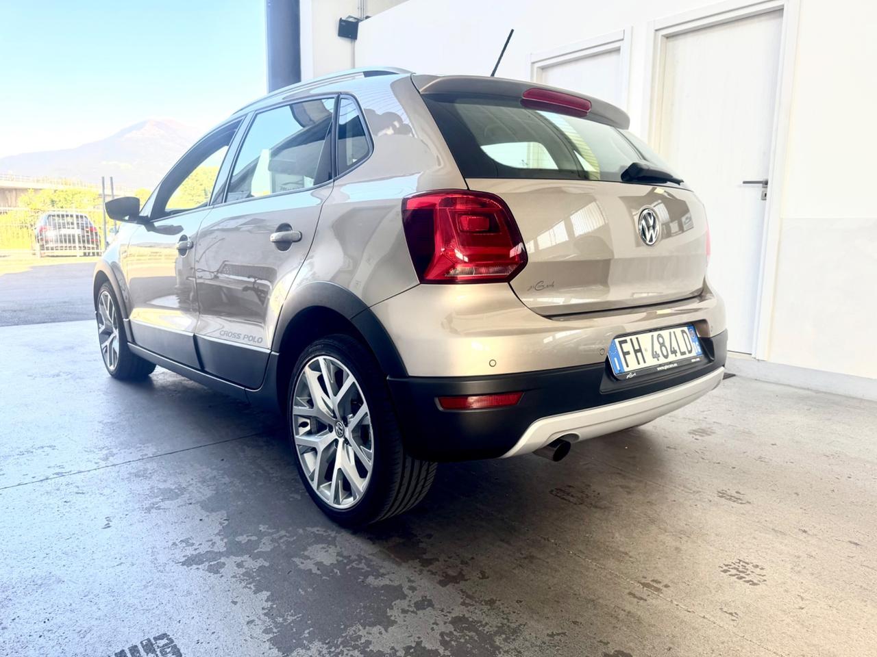 Volkswagen Polo Cross 1.2 TSI DSG BlueMotion Technology