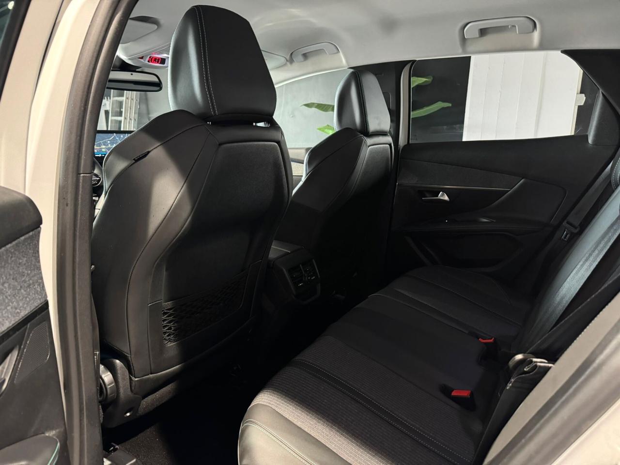 Peugeot 3008 BlueHDi 130 S&S EAT8 Allure Pack