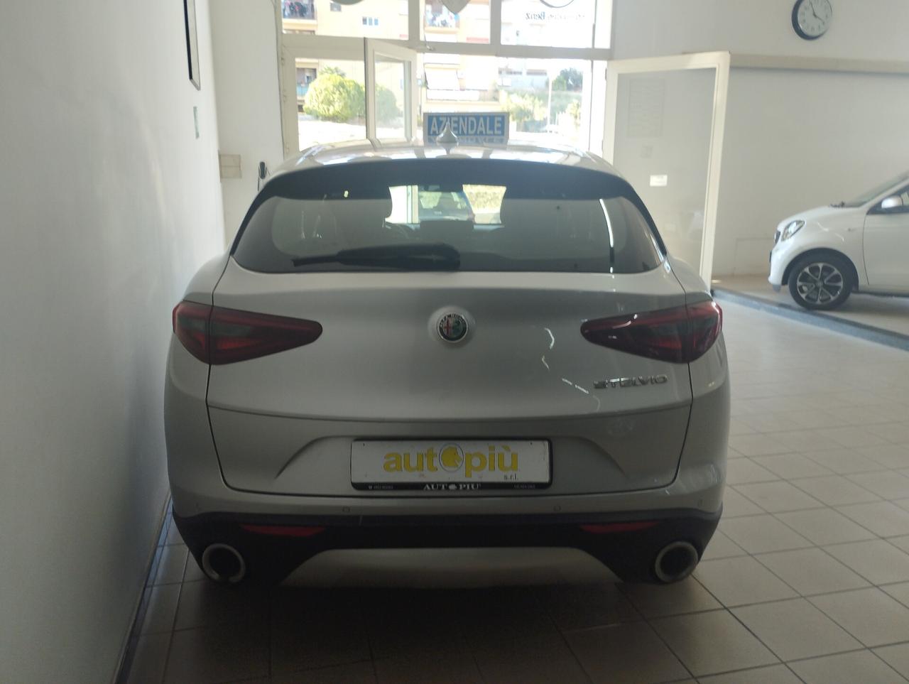 Alfa Romeo Stelvio 2.2 Turbodiesel 160 CV AT8 RWD Business