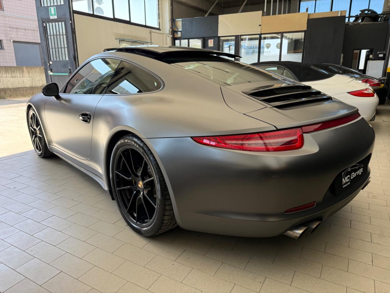 Porsche 911 3.8 Carrera 4S Coupé