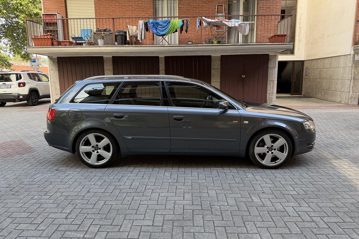 AUDI A4 1.8 20V T Avant quattro Top plus