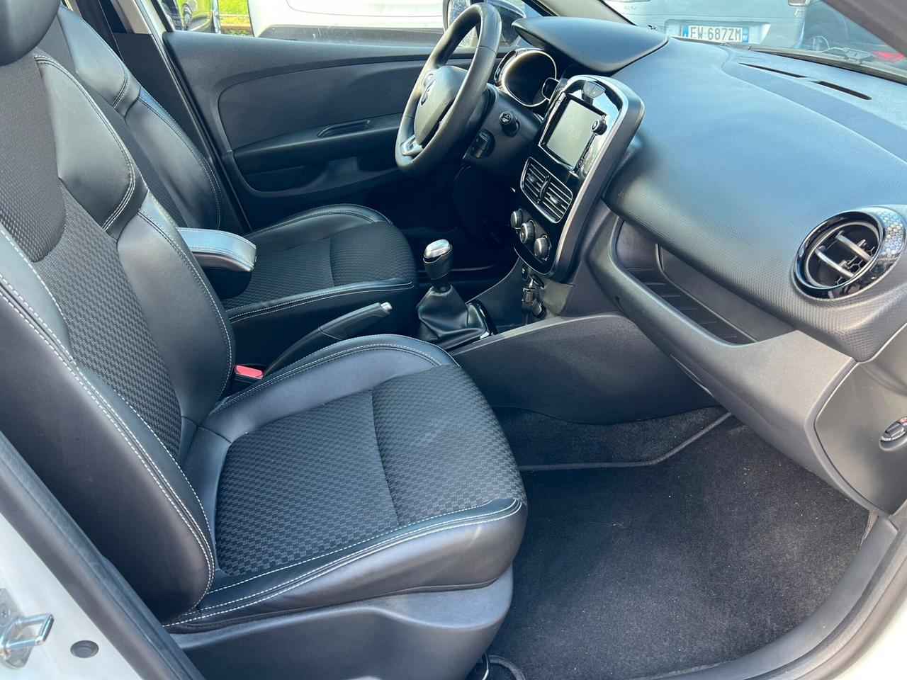 Renault Clio TCe 12V 90 CV GPL 5 porte Moschino Intens