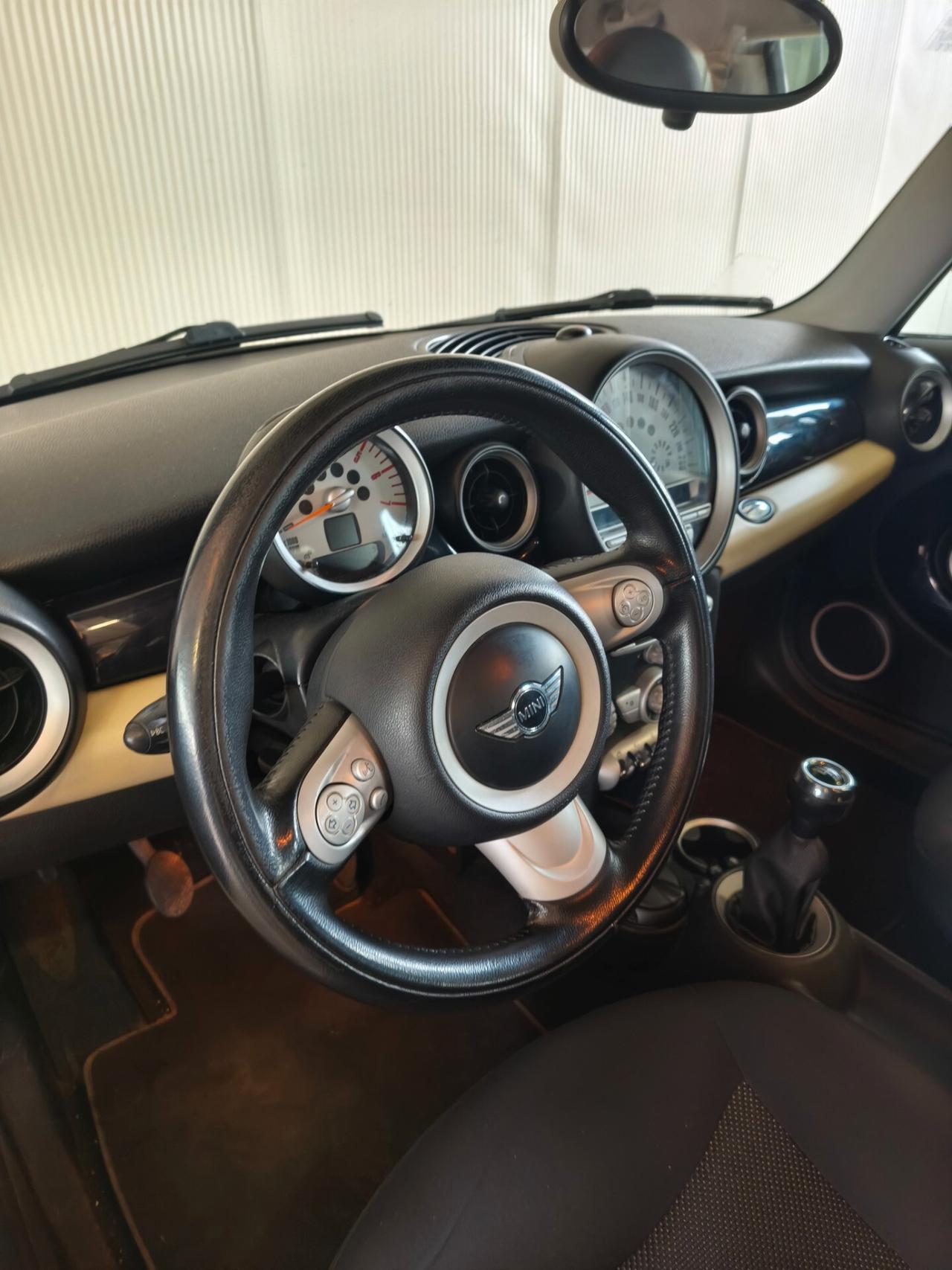 Mini 1.6 16V Cooper D