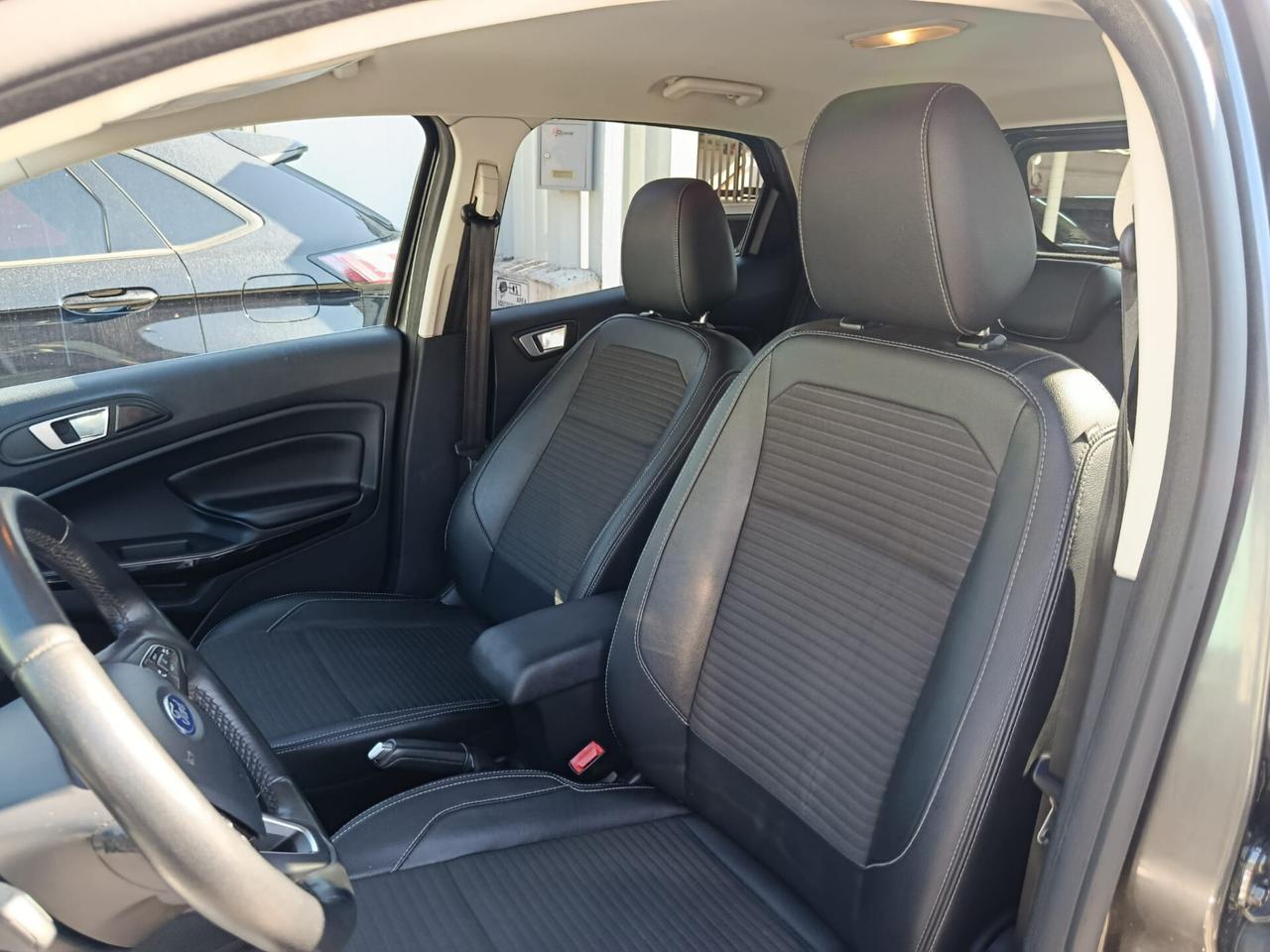 Ford EcoSport 1.0 EcoBoost 100 CV ST-Line Black Edition