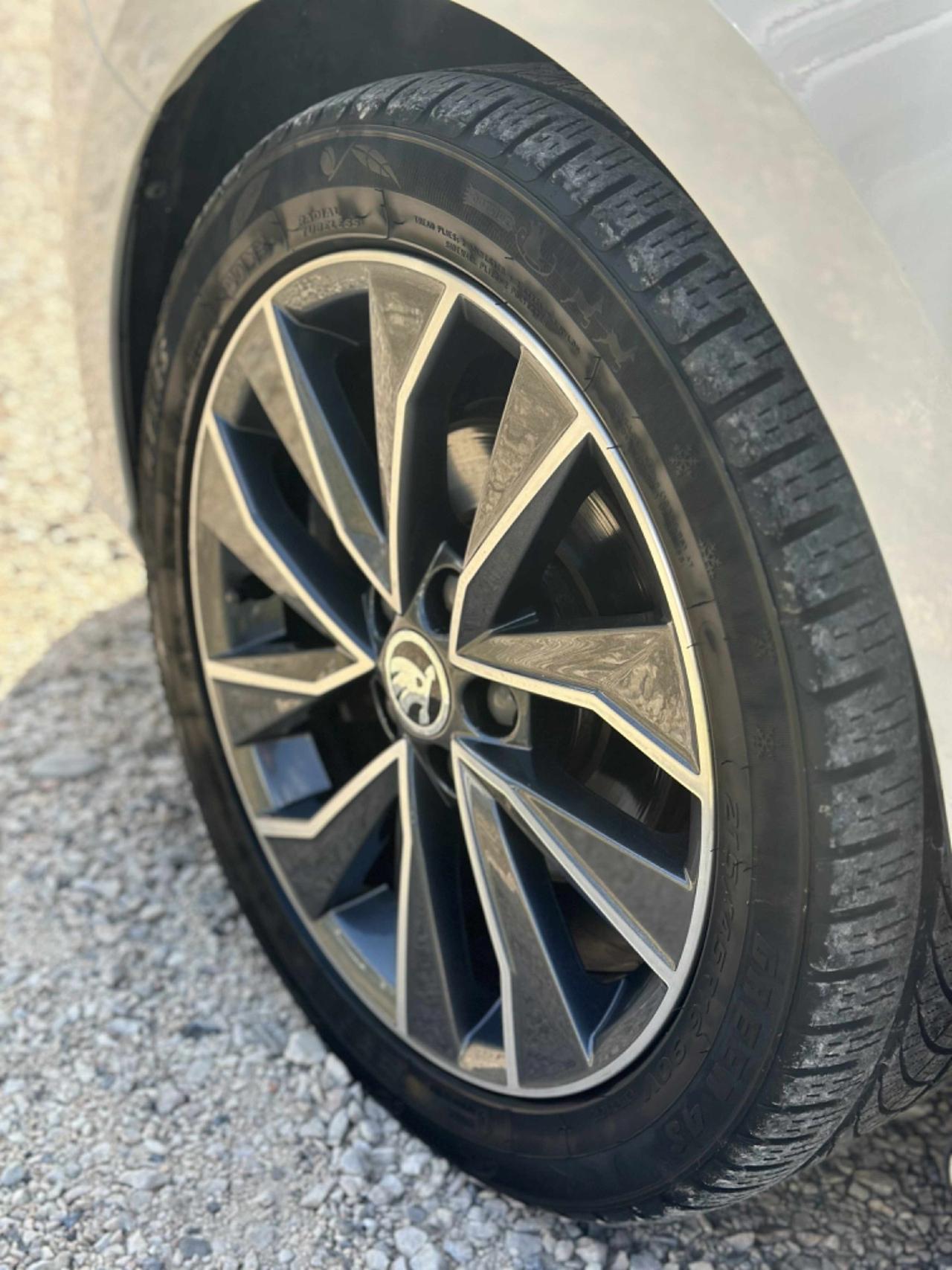 Skoda FABIA 1.0 MPI 75 CV BICOLOR NEOPAT KMCERT GARANZ