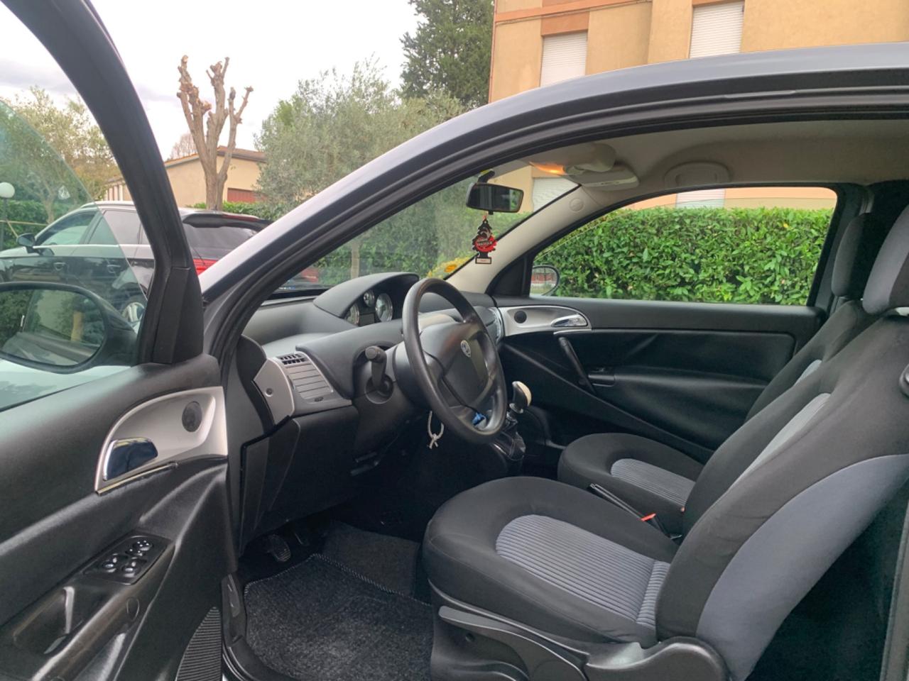 Lancia Ypsilon 1.2 modamilano restailing