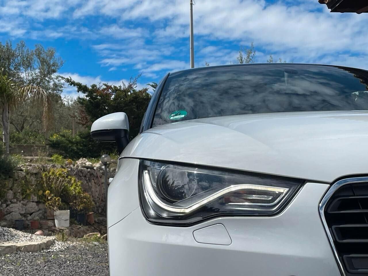Audi A1 1.6 S line ADATTA NEOPATENTATI Tetto Nero