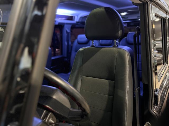 LAND ROVER Defender 110 2.2 TD4 Station Wagon N1