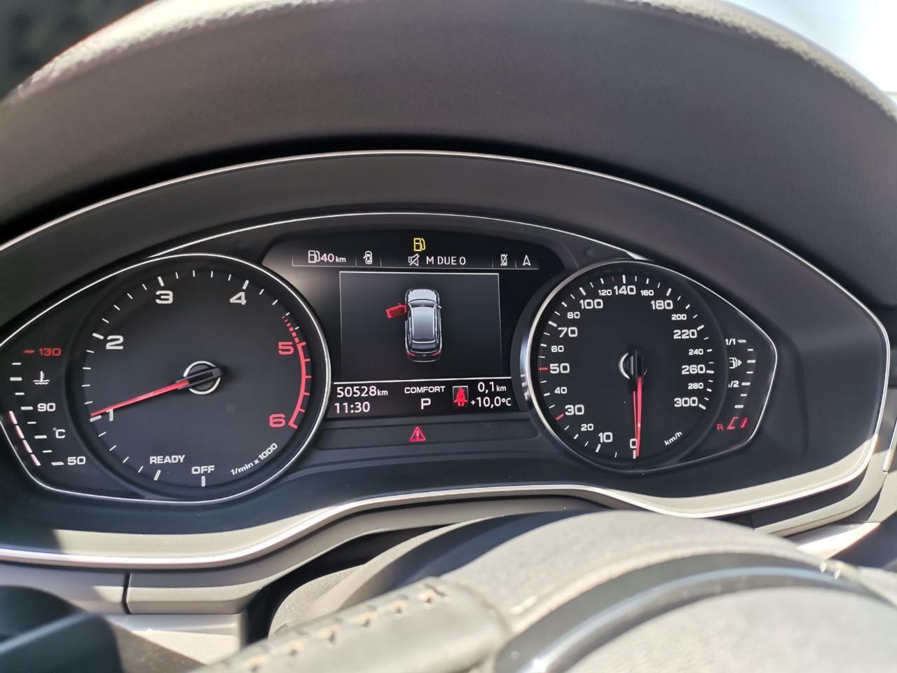 Audi A4 Avant 40 TDI S tronic TOTAL BLACK