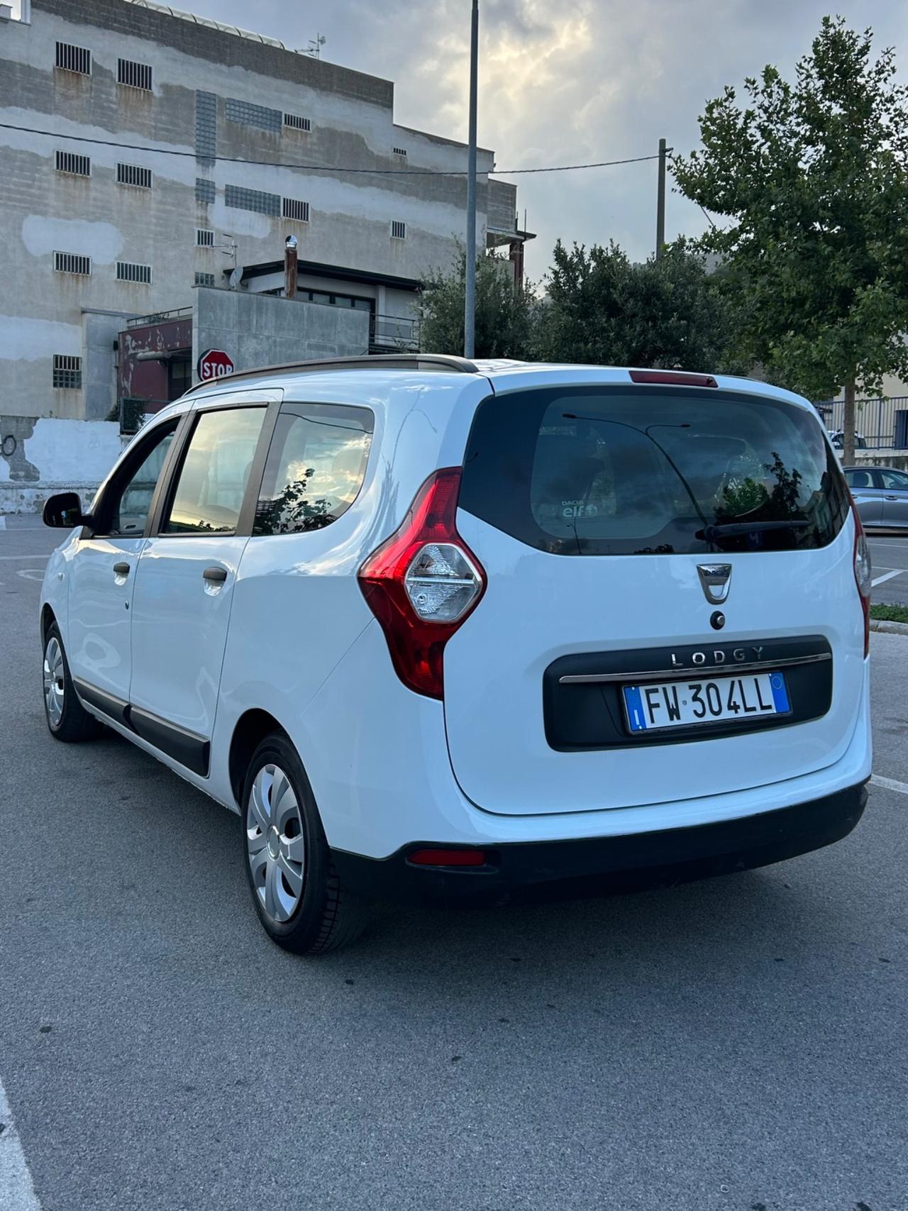 Dacia Lodgy 1.5 Blue dCi 8V 95CV 7 posti Essential