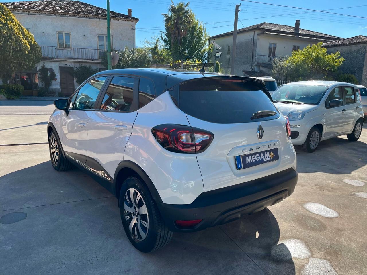 Renault Captur dCi 8V 110 CV Start&Stop Energy Initiale Paris