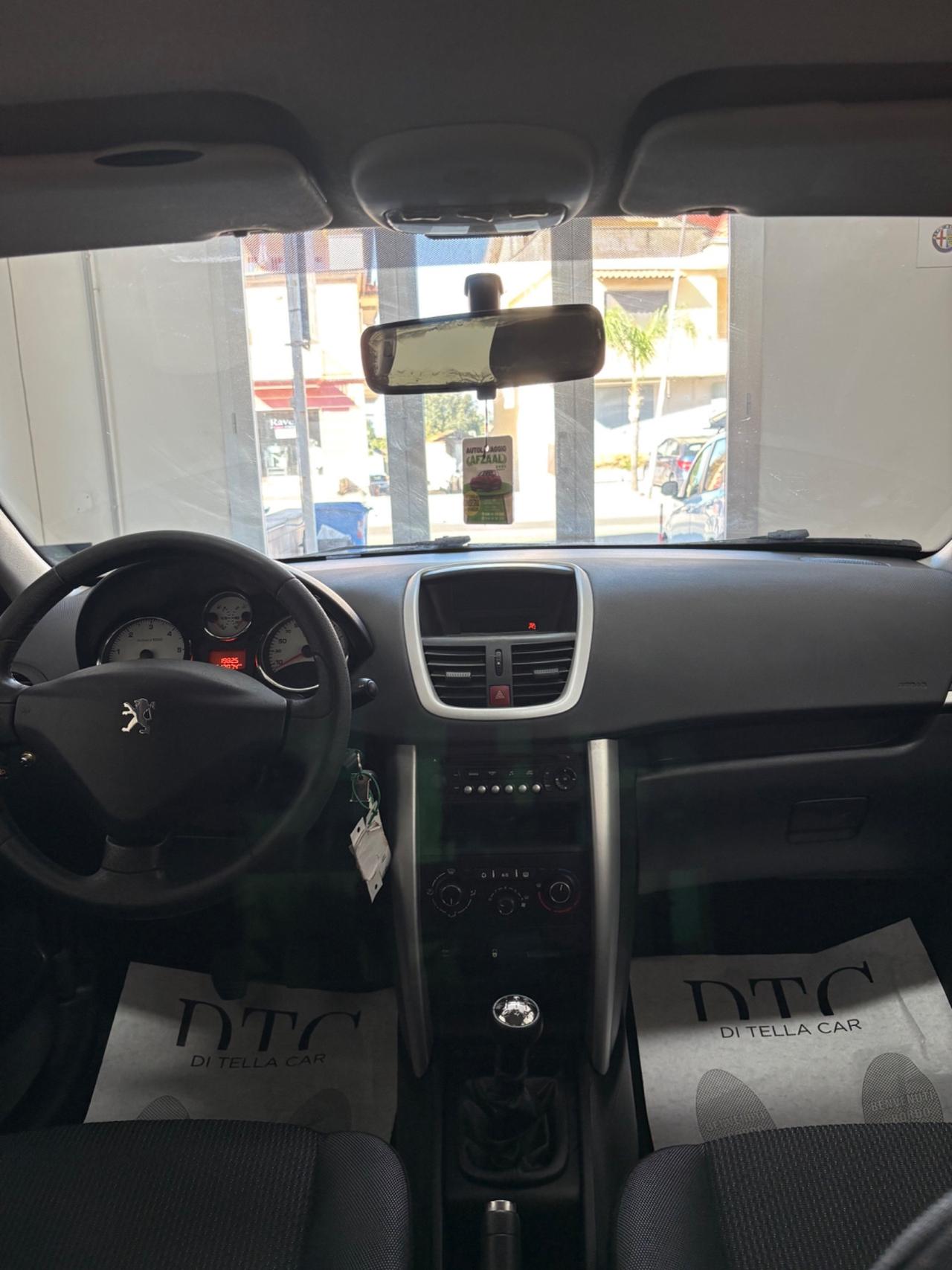 Peugeot 207 1.4 HDi 70CV 5p. Sweet Years
