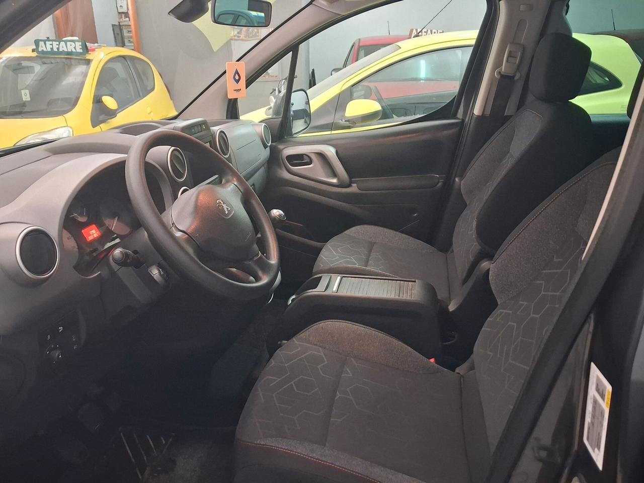 Peugeot Partner Tepee 1.6 BlueHDi Outdoor 2017