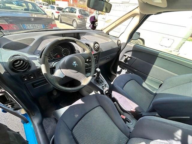 Peugeot 1007 1.6 Sporty