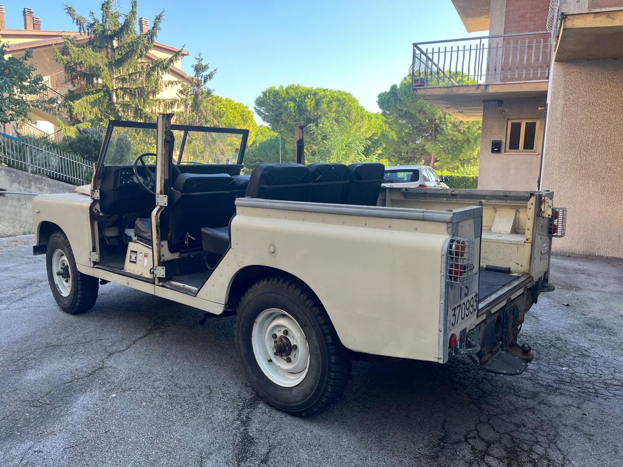 Land Rover Defender 109 diesel 9 posti