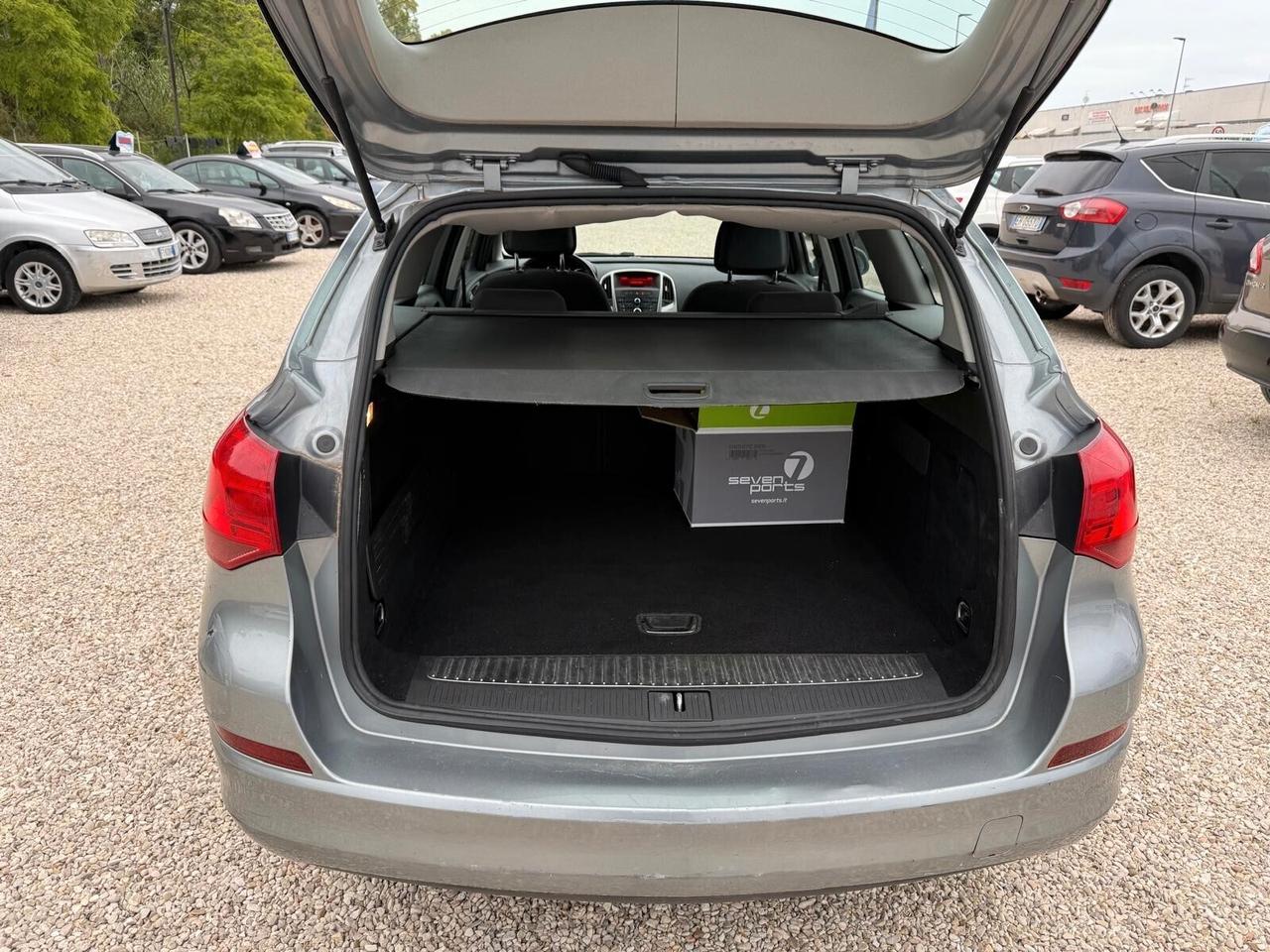 Opel Astra 1.4 100CV Sports Tourer Cosmo