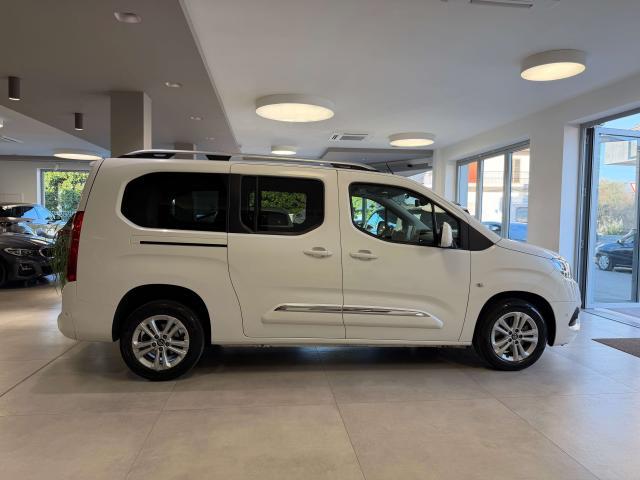 Toyota Proace City 7 posti