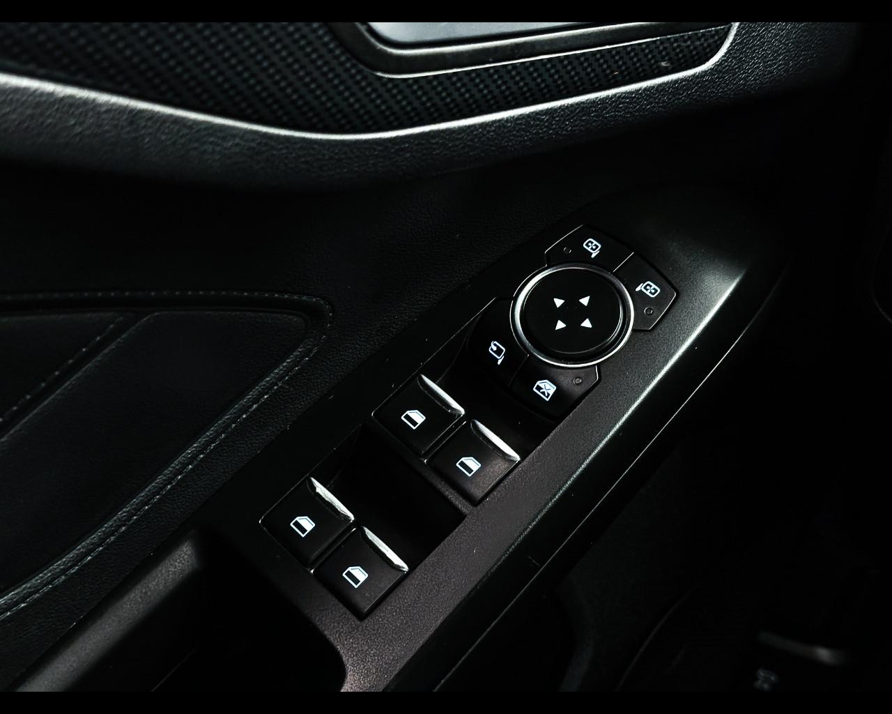 FORD Focus 4ª serie - Focus 1.5 EcoBlue 120 CV 5p. ST-Line