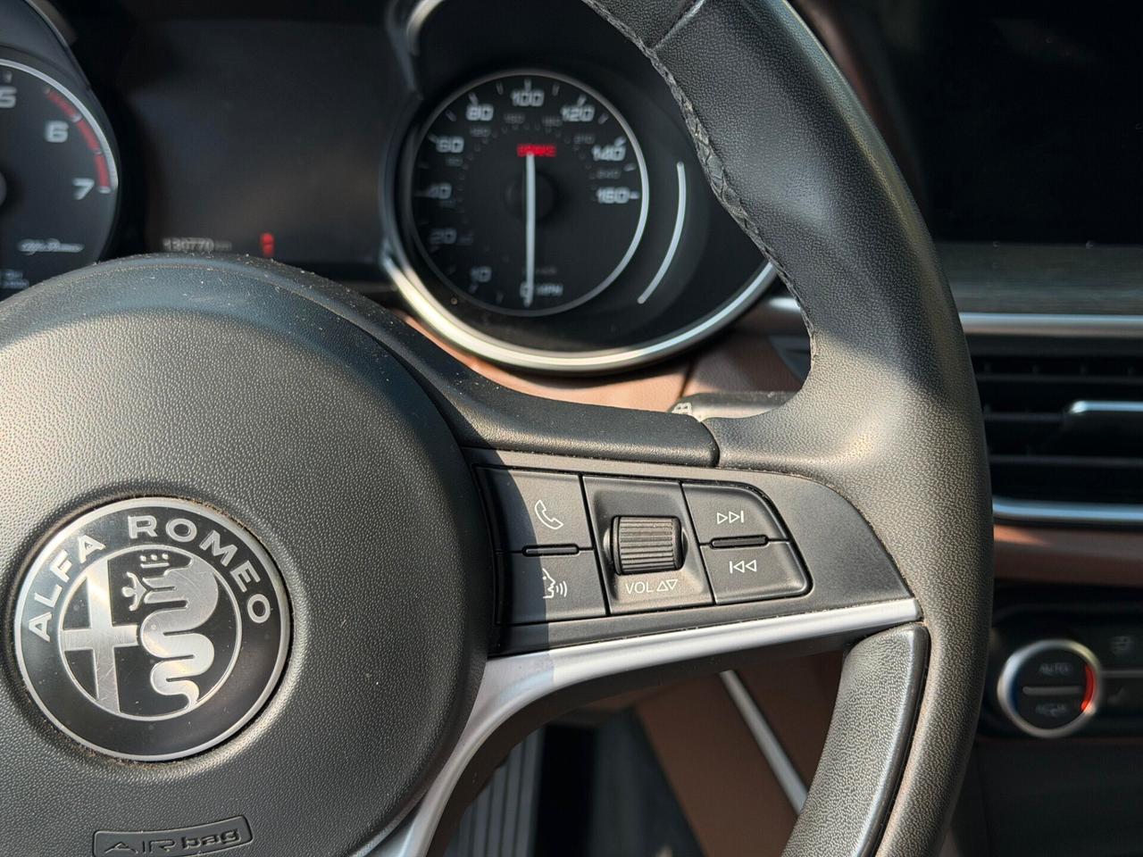 Alfa Romeo Stelvio 2.0cc Q4 280cv auto