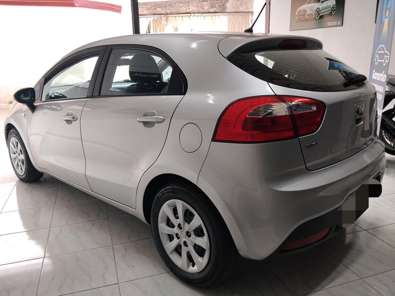 Kia Rio 1.1 diesel 75 CV 2013 CON GARANZIA